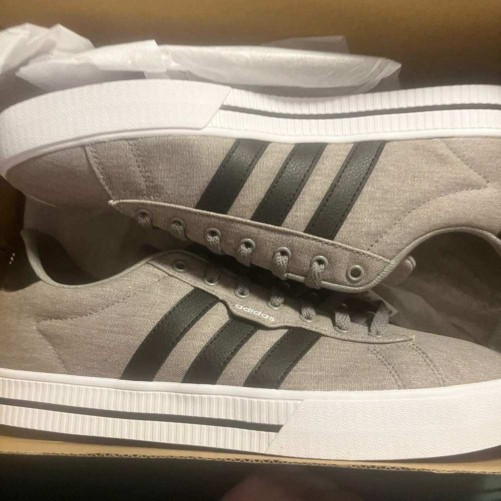 Adidas Men's Gray and Black Sneakers